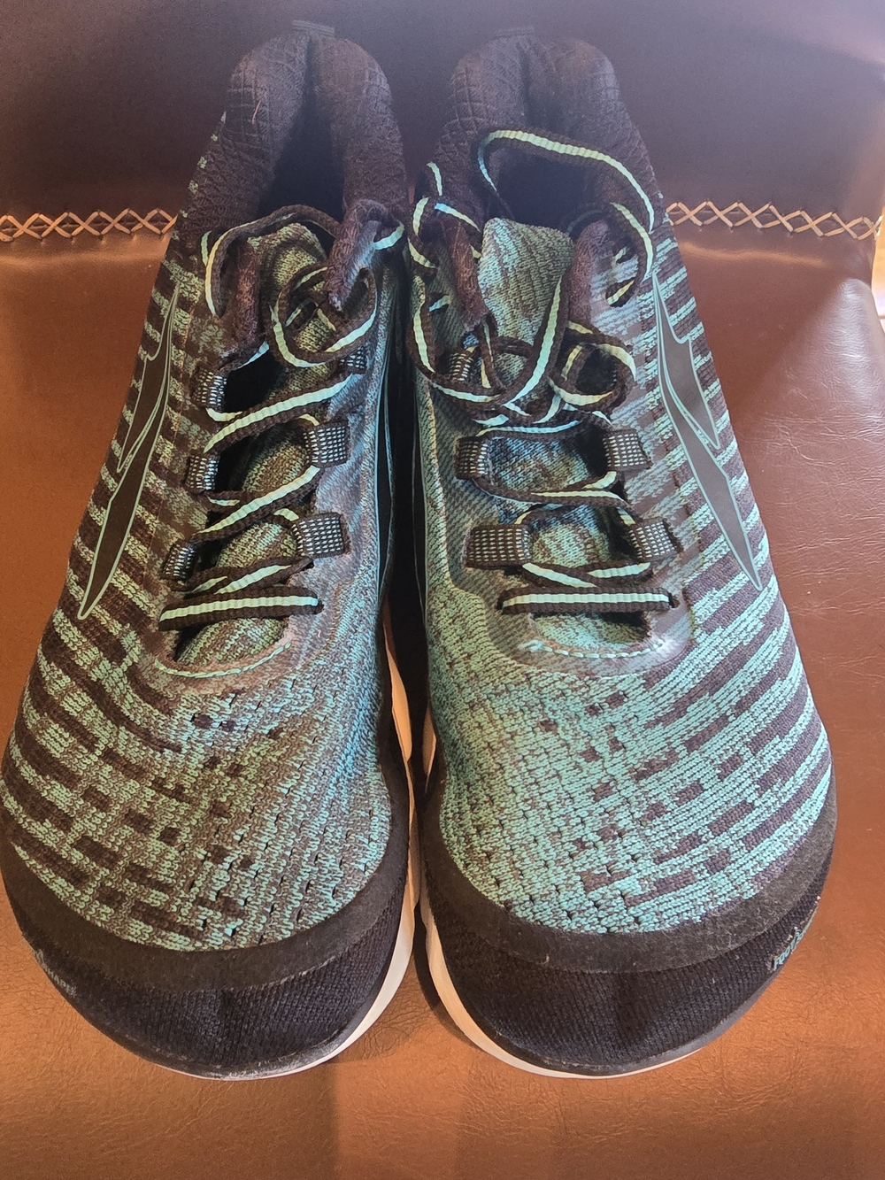 Altra Women’s Knit Running Shoes in Teal and Black